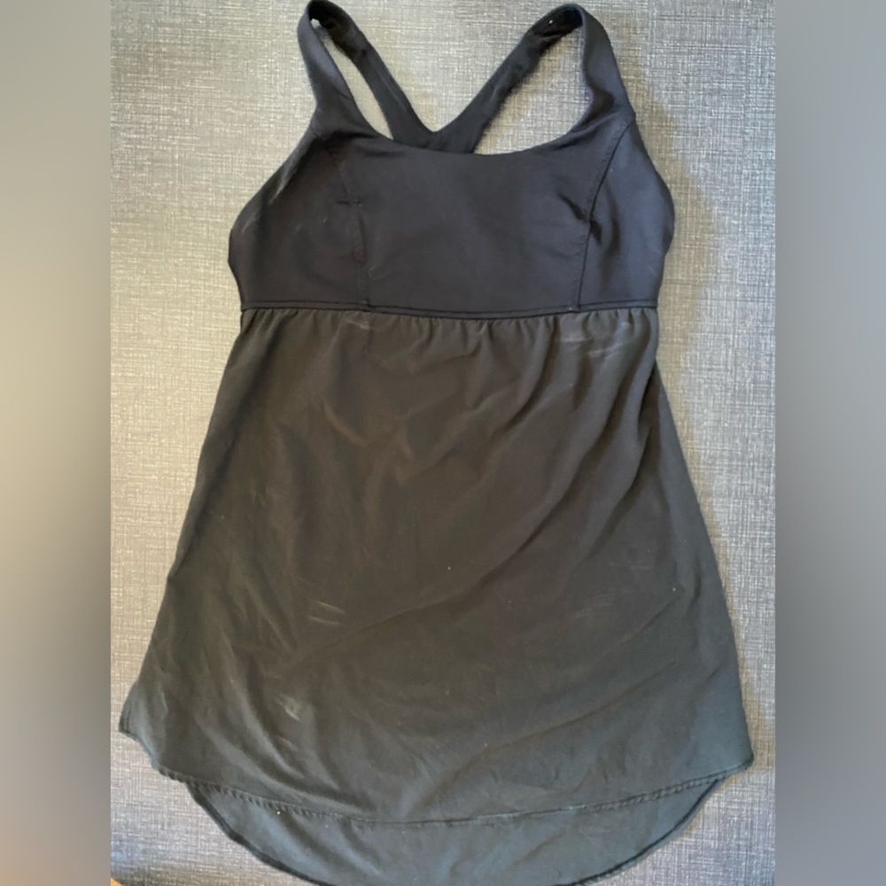 Black lululemon tank